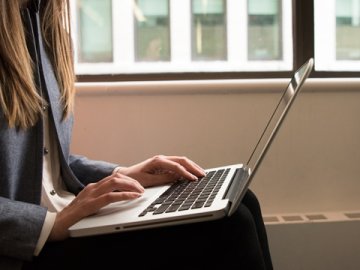 《新時代下的科技與人文融合發(fā)展》