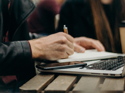 2025美國公司注冊全攻略:稅務(wù)優(yōu)化與風(fēng)險(xiǎn)規(guī)避 2025美國公司注冊全攻略:稅務(wù)優(yōu)化與風(fēng)險(xiǎn)規(guī)避