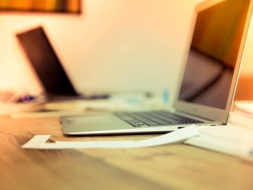 出海趨勢變化：為何更多人放棄港卡轉(zhuǎn)投新加坡渣打？