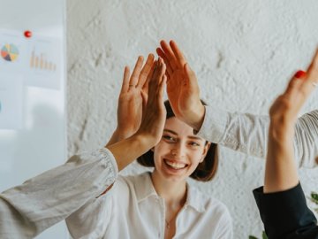 2026年新加坡EP門檻上漲，2025年底前是最后機會！